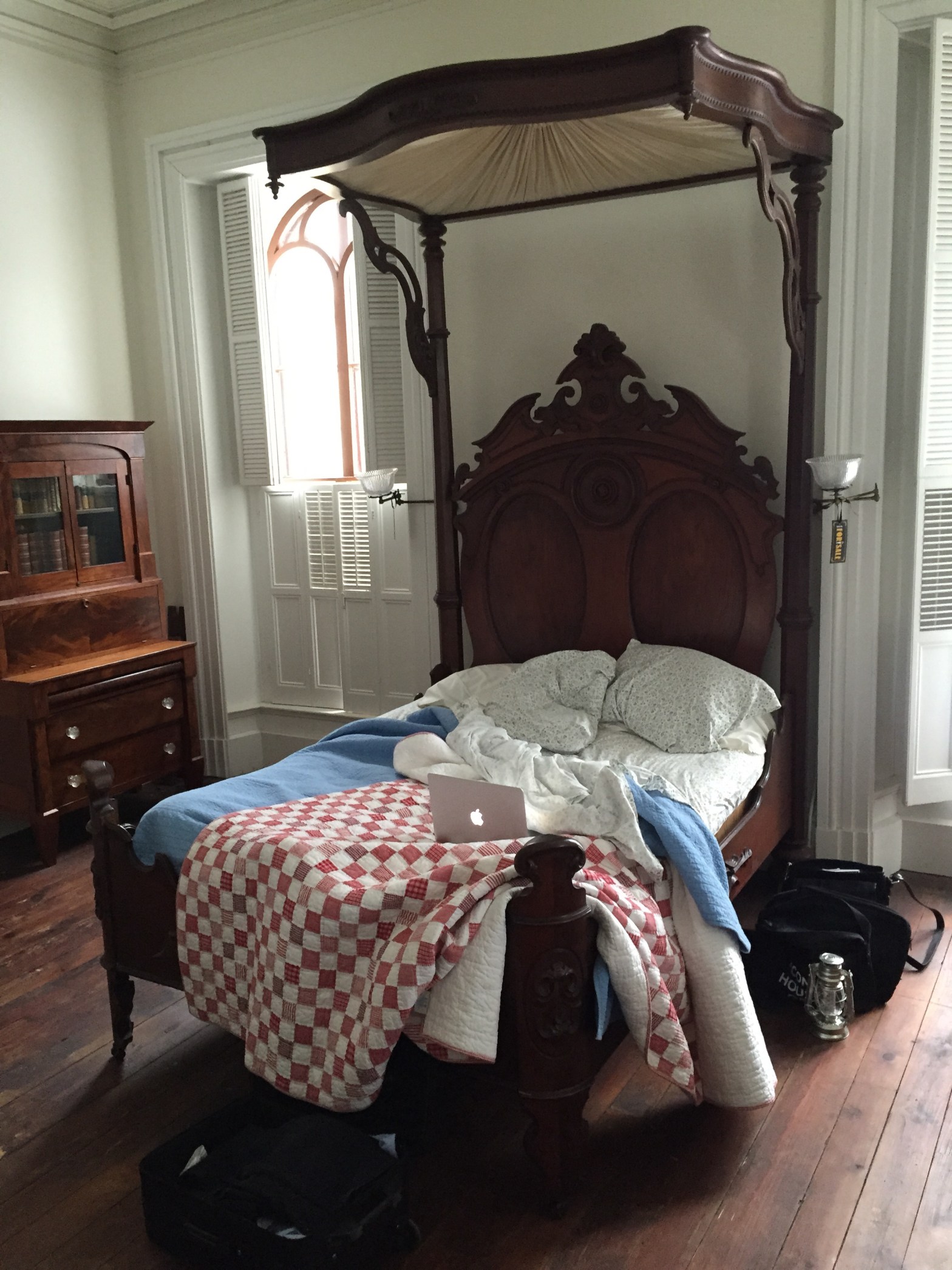 One-Night Stand: Making Friends With The Shutters