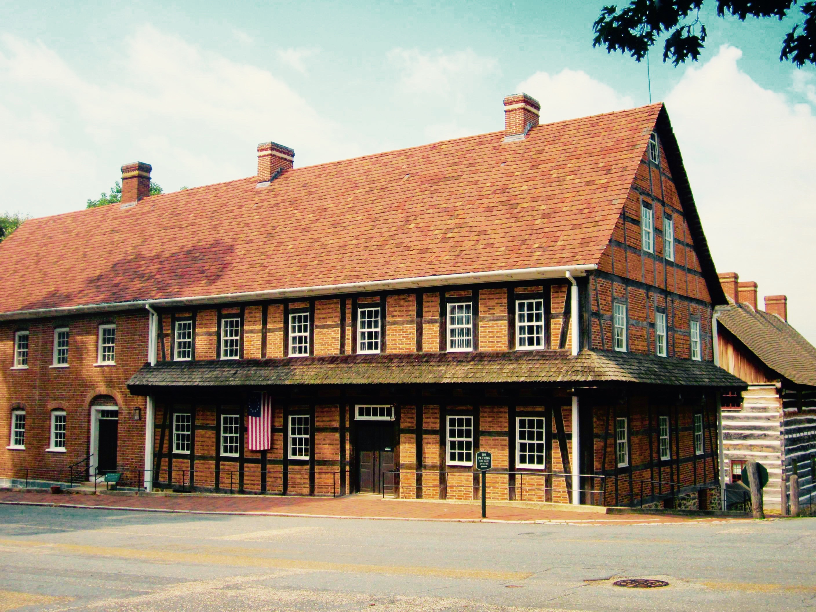 single_brothers_house_old_salem_nc-1